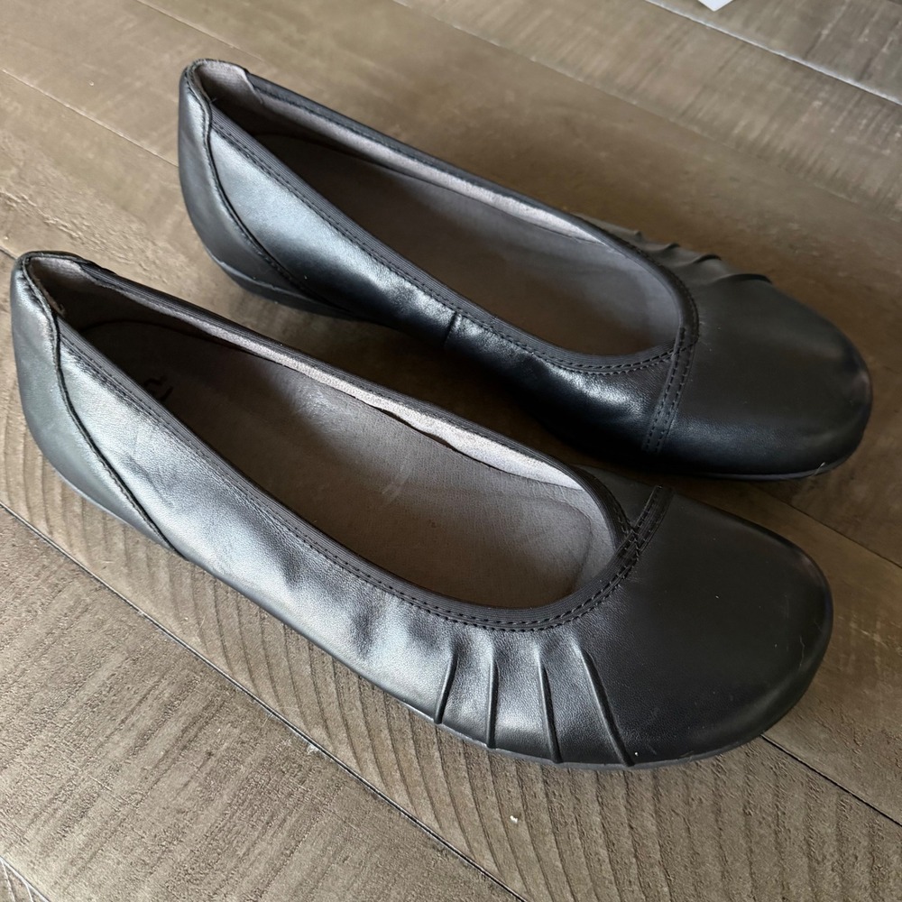 Earth Alder Derby Womens Black Leather Ballet Flats Round Toe Shoes Size 11M